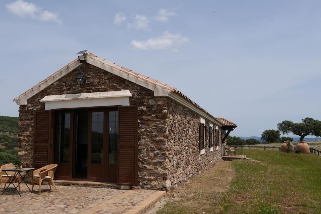 Finca La Alcolehuela En Parque Natural De Despenaperros Santa Elena Luaran gambar
