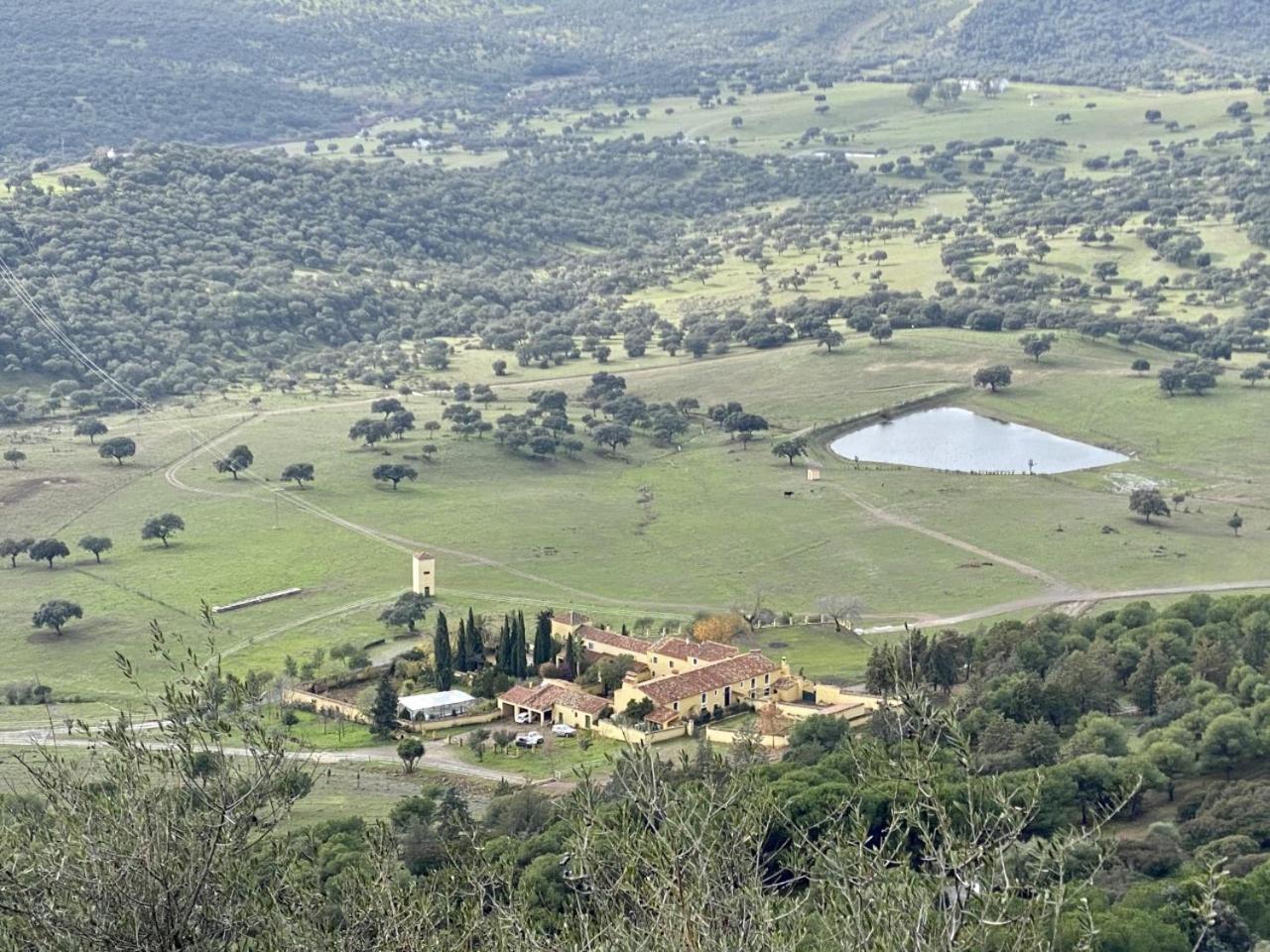 Finca La Alcolehuela En Parque Natural De Despenaperros Santa Elena Luaran gambar